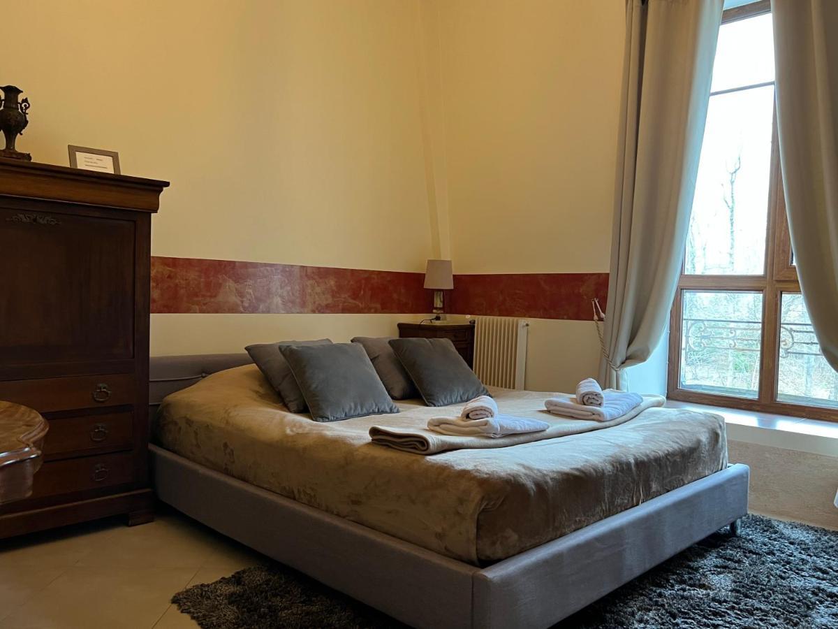 Chateau De Crenille Chaumes-en-Brie Εξωτερικό φωτογραφία